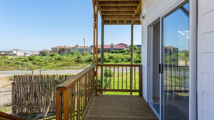 4 Bedroom Property for Sale in Suiderstrand Western Cape